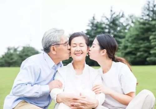 郑州侦探：女方提出离婚债务怎么分割